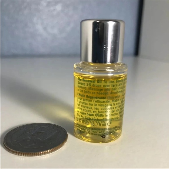 2x La Mer The Renewal Oil .17oz/5ml - Picture 3 of 4